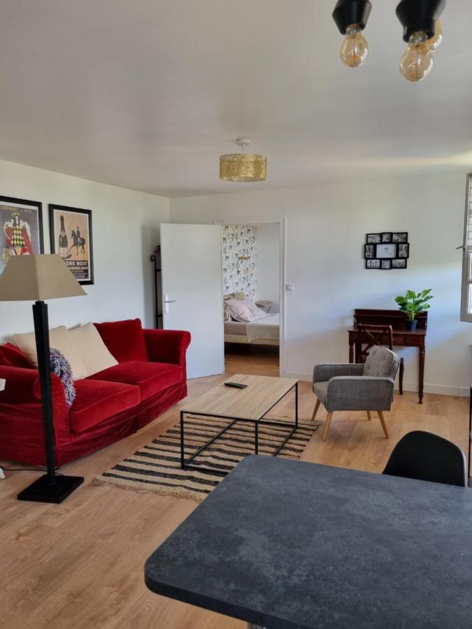 Location Saisonniere Appartement Situe A Saumur Exterior foto